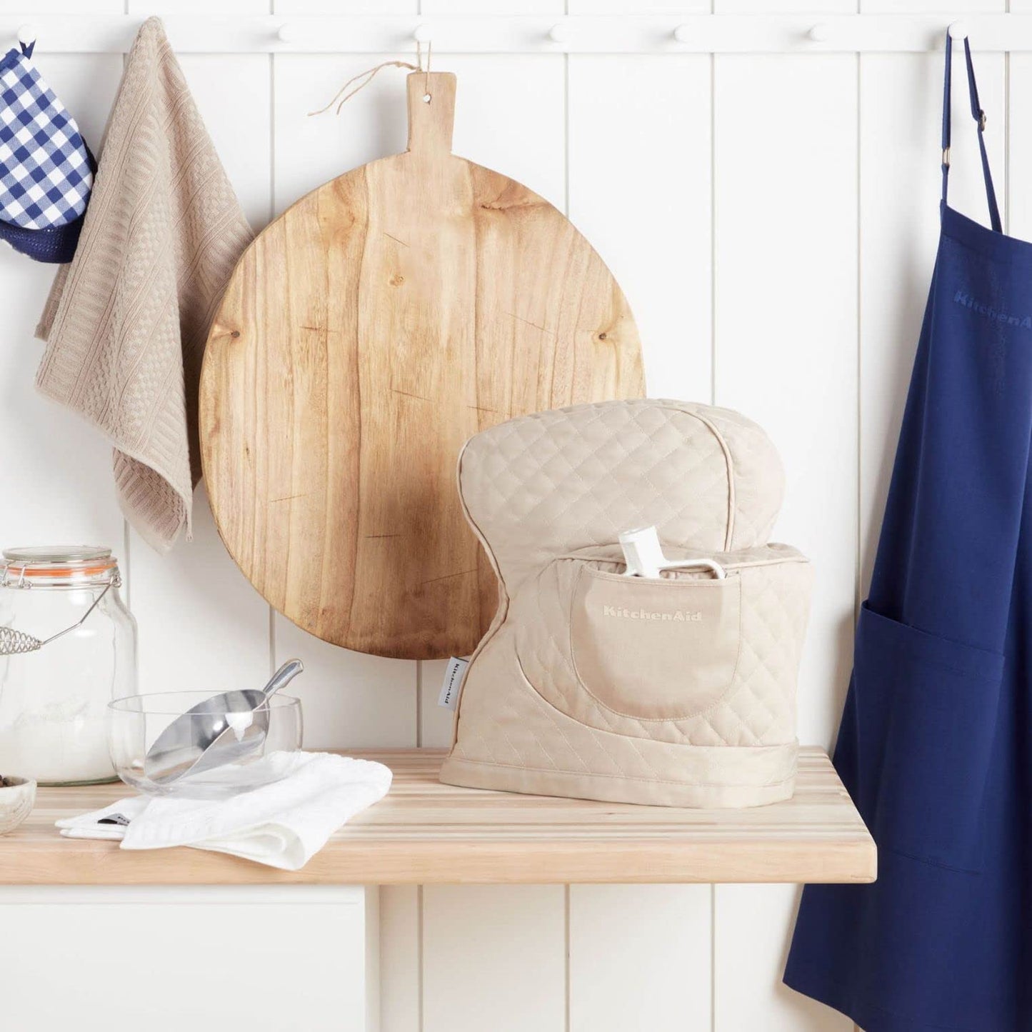 (PREORDER) KITCHENAID Fitted Tilt-Head Solid Stand Mixer Cover with Storage Pocket, Quilted 100% Cotton