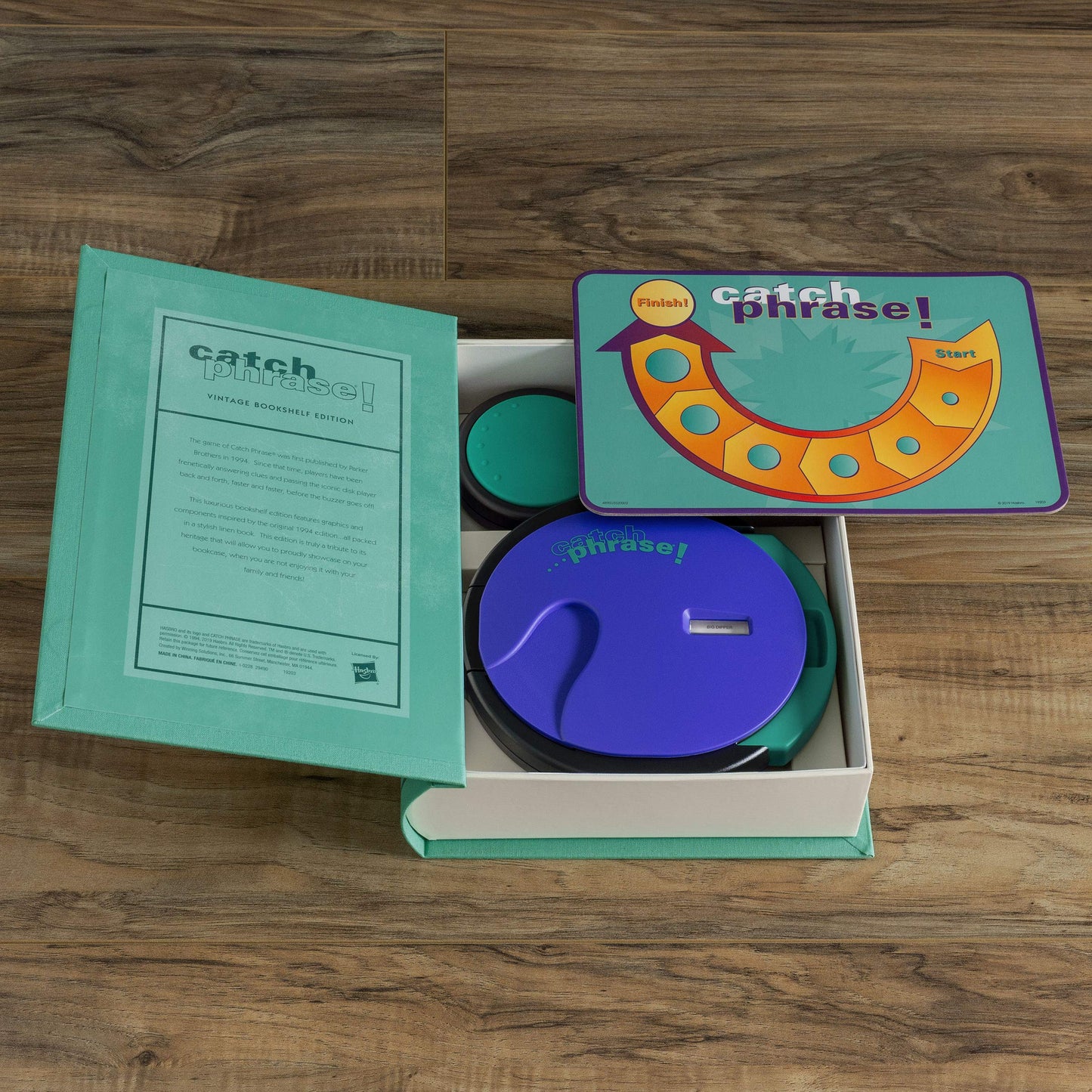 (PREORDER) WS Game Company Catch Phrase Vintage Bookshelf Edition