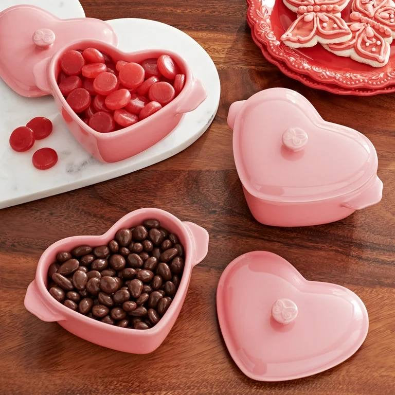 (PREORDER) The Pioneer Woman 6.45" 3-Piece Mini Hearts Ceramic Baking Dish with Lid