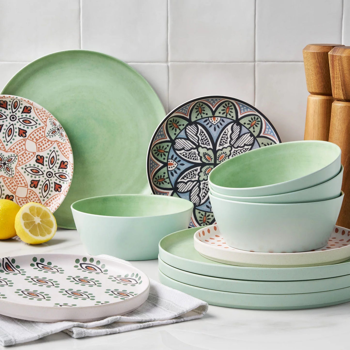 Member's Mark Bamboo Melamine 12-Piece Dinnerware Set